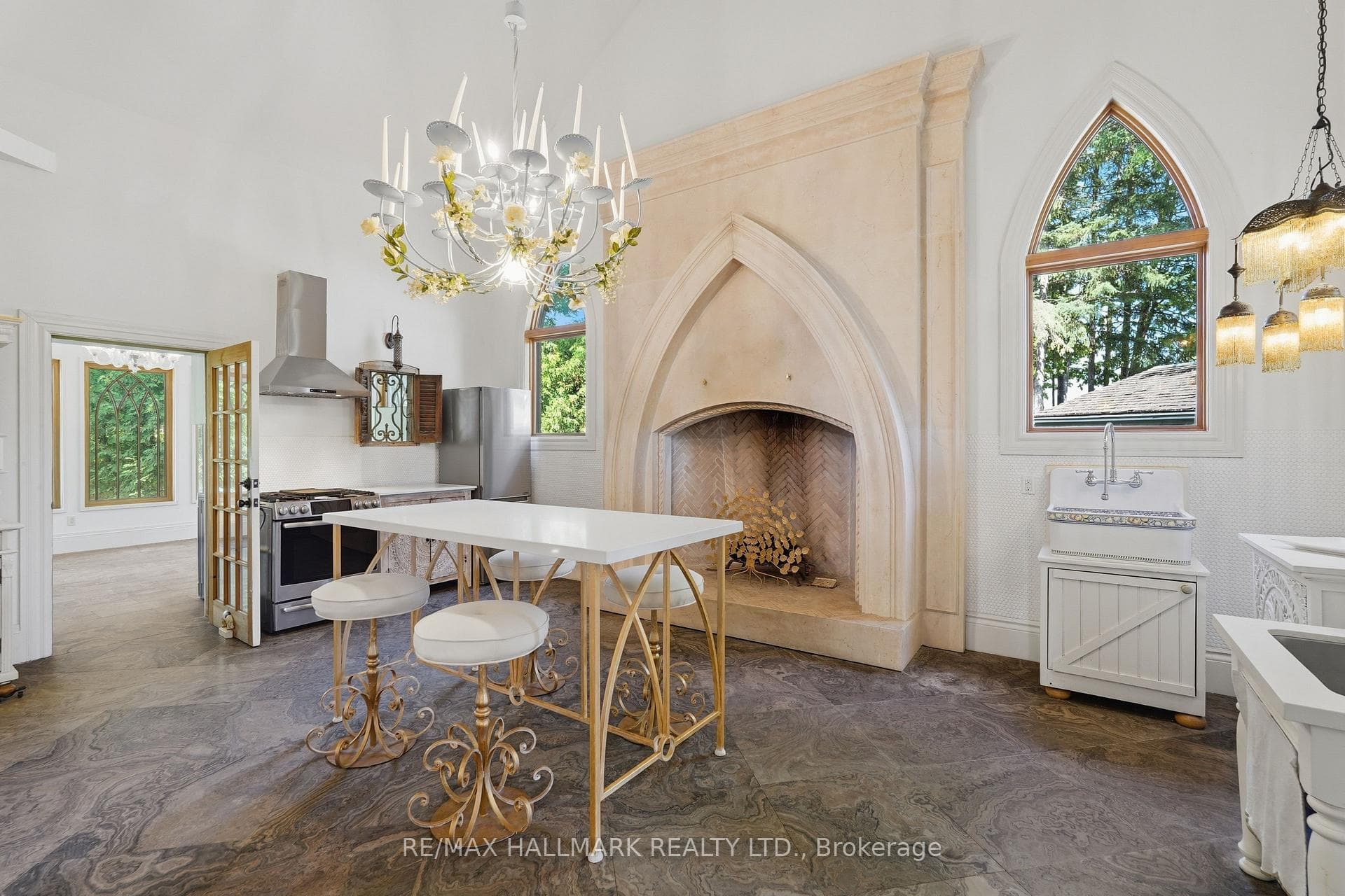 12994 Weston Road, King, ON L7B 1K4