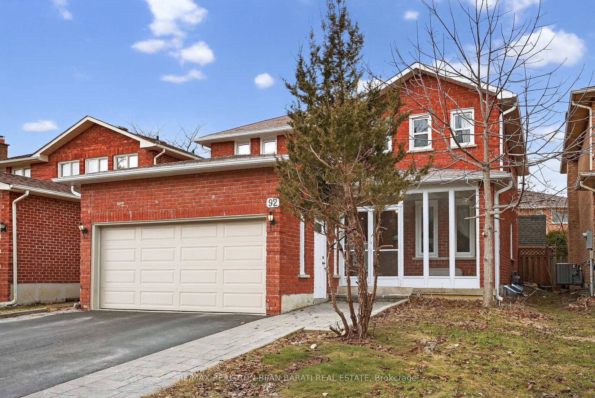 29 Ballyconnor Court, Toronto, ON M2M 4C6