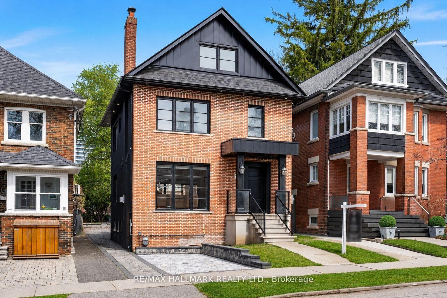 26 Carey Road, Toronto C10, ON M4S 1N8