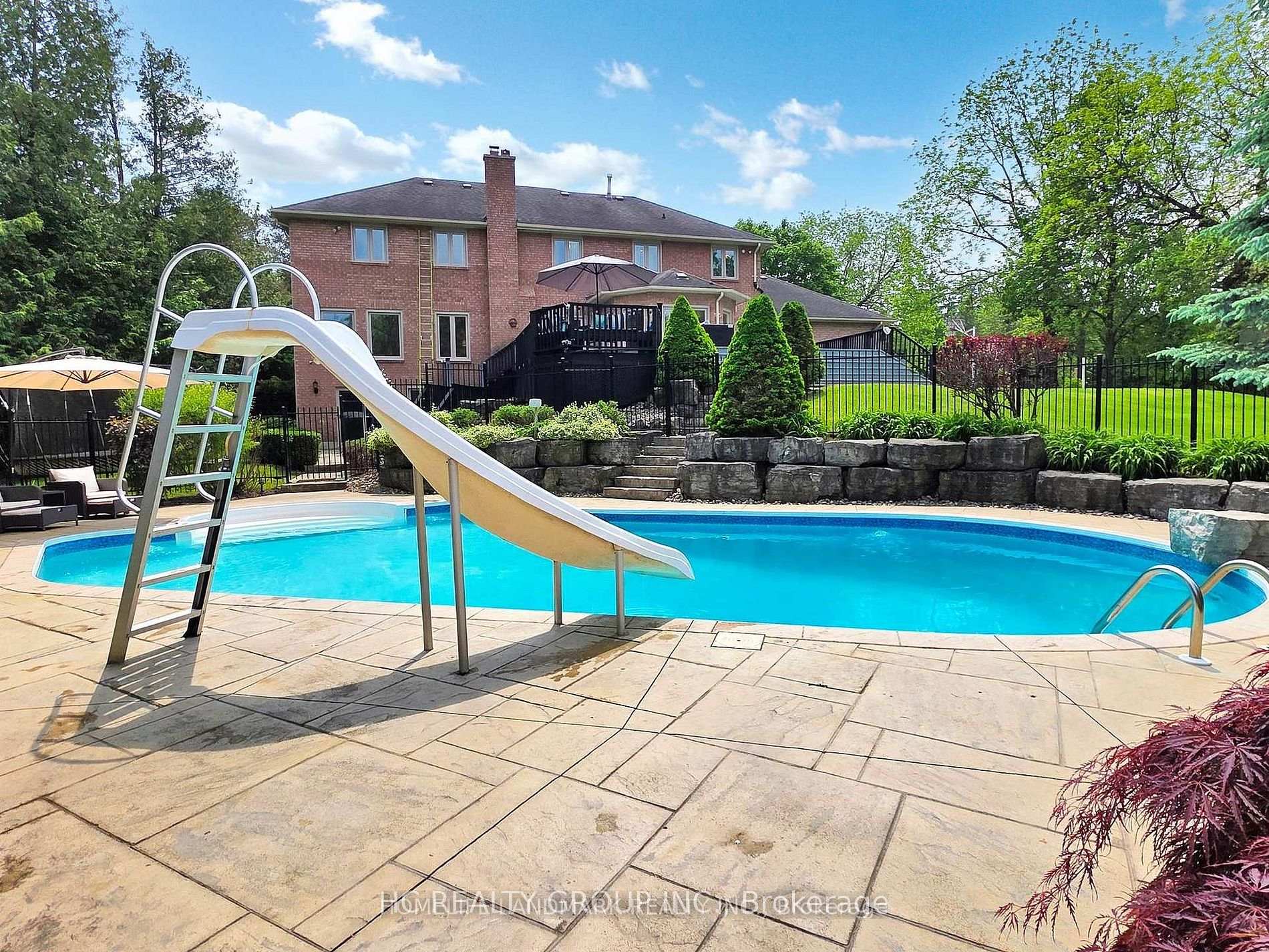 61 SHERRICK Drive, Whitchurch-Stouffville, ON L4A 2E9