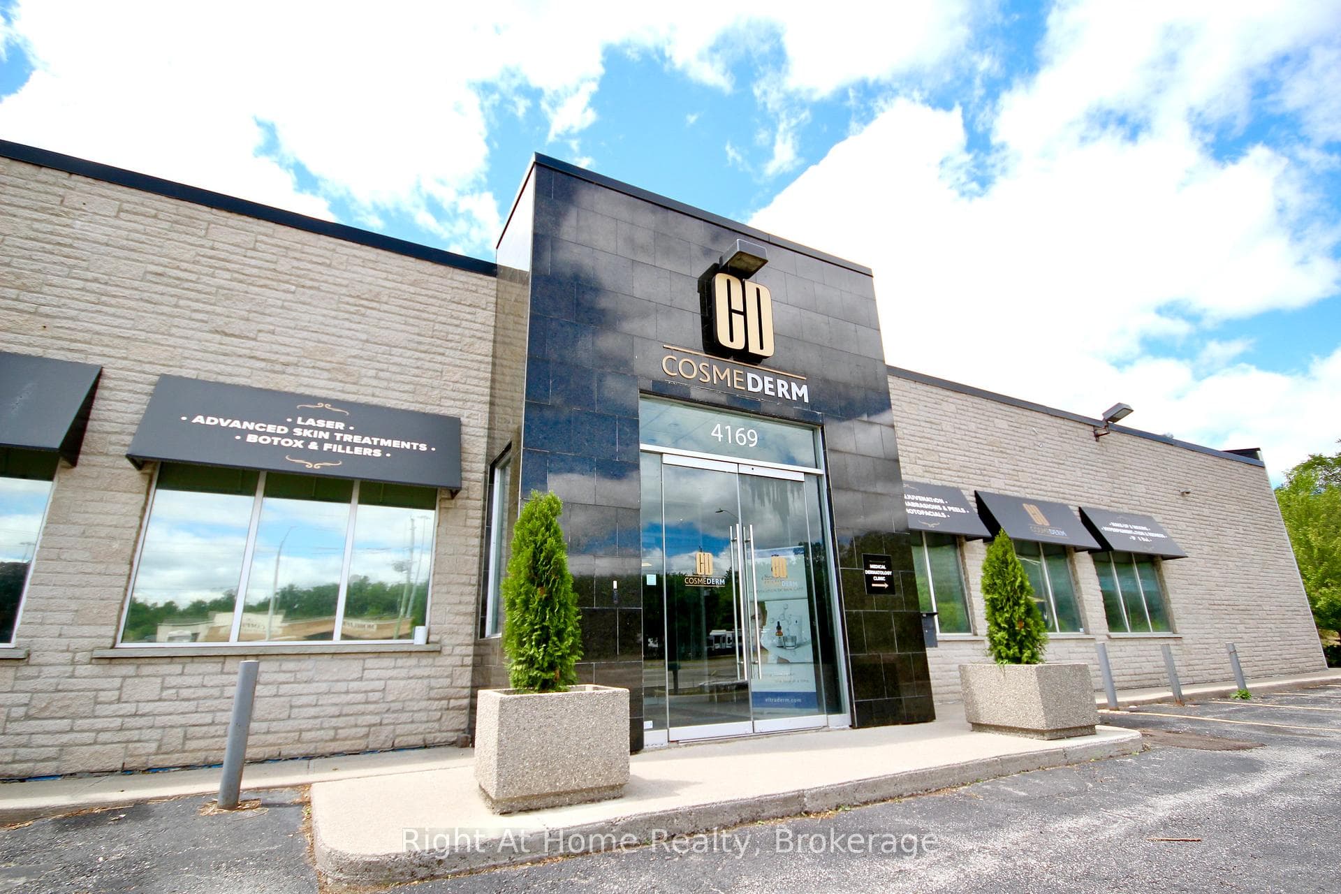 4169 KING Street E, Kitchener, ON N2P 2E8