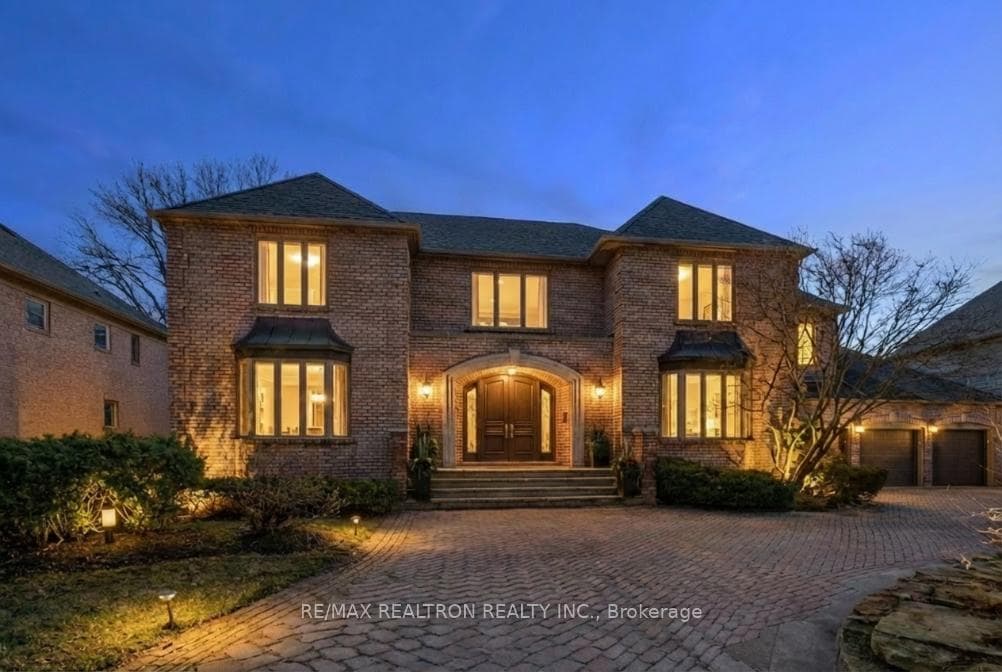75 Arnold Avenue, Vaughan, ON L4J 1B4