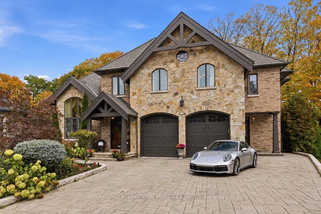 25 Sifton Court, Toronto, ON M2K 1L9