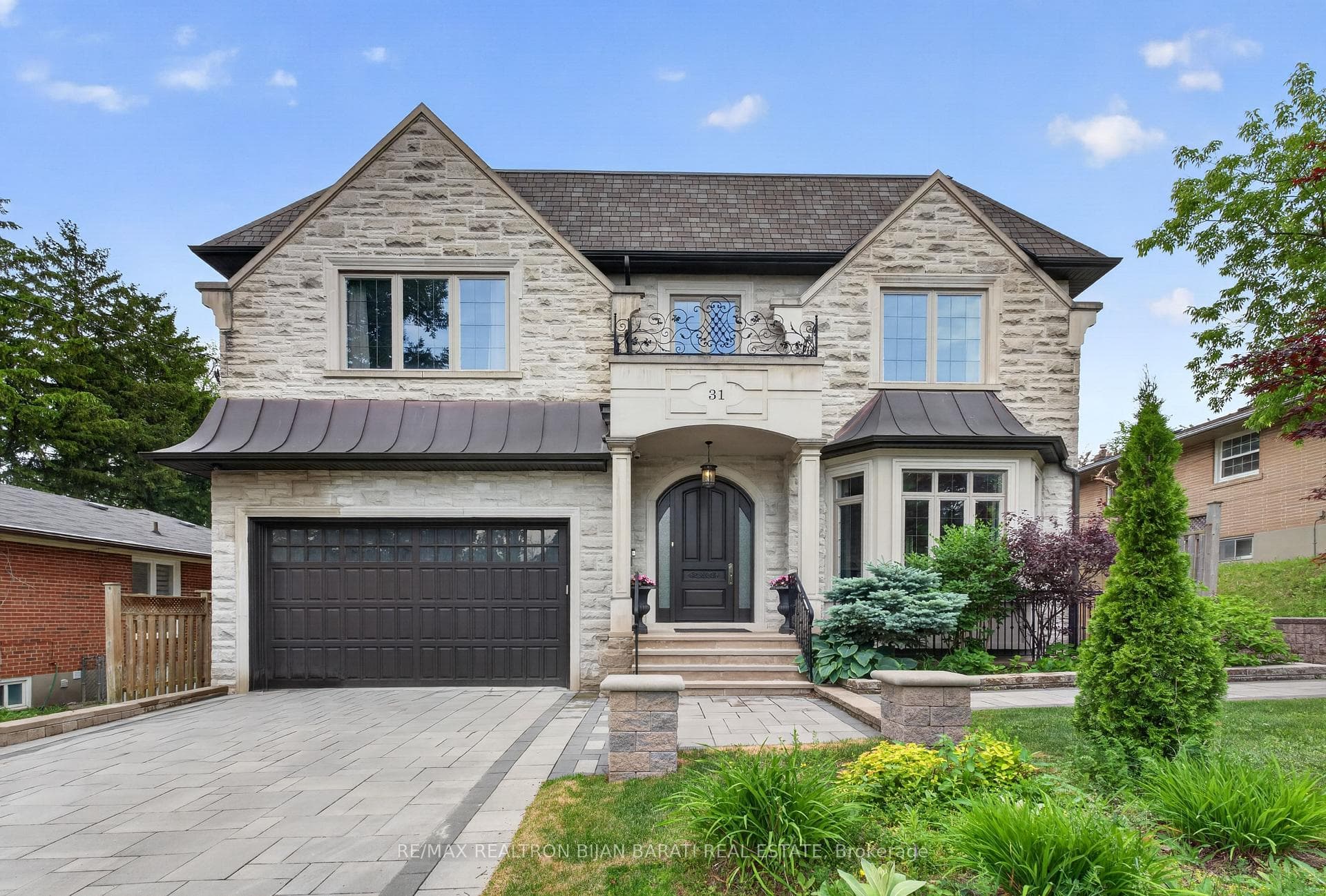 31 Caswell Drive, Toronto, ON M2M 3M2