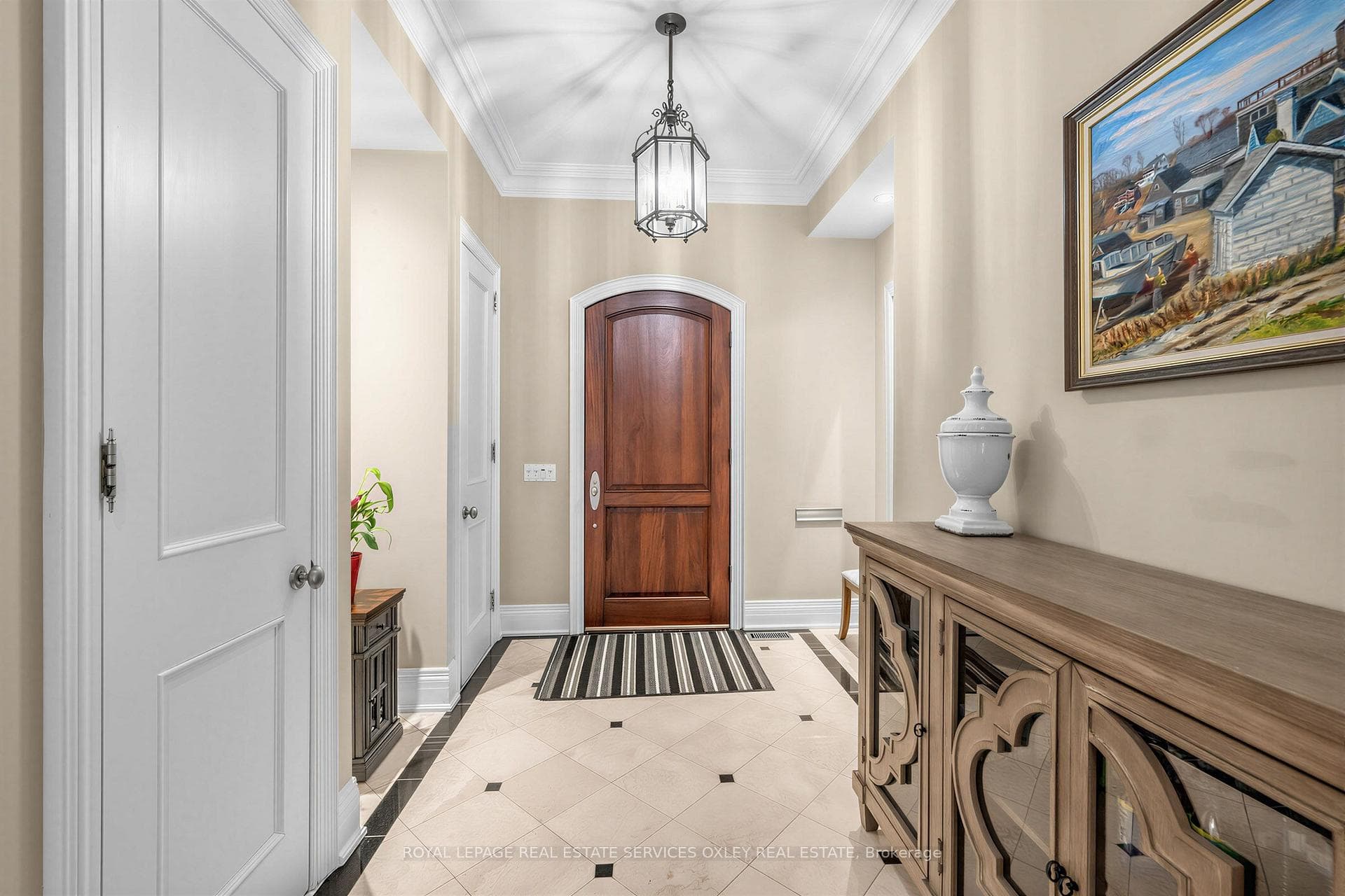 155 South Drive, Toronto, ON M4W 1S3