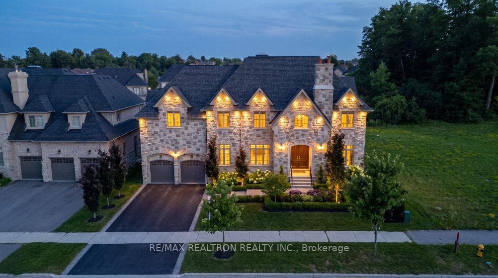 58 Wigston Place, Vaughan, ON L4J 8C6