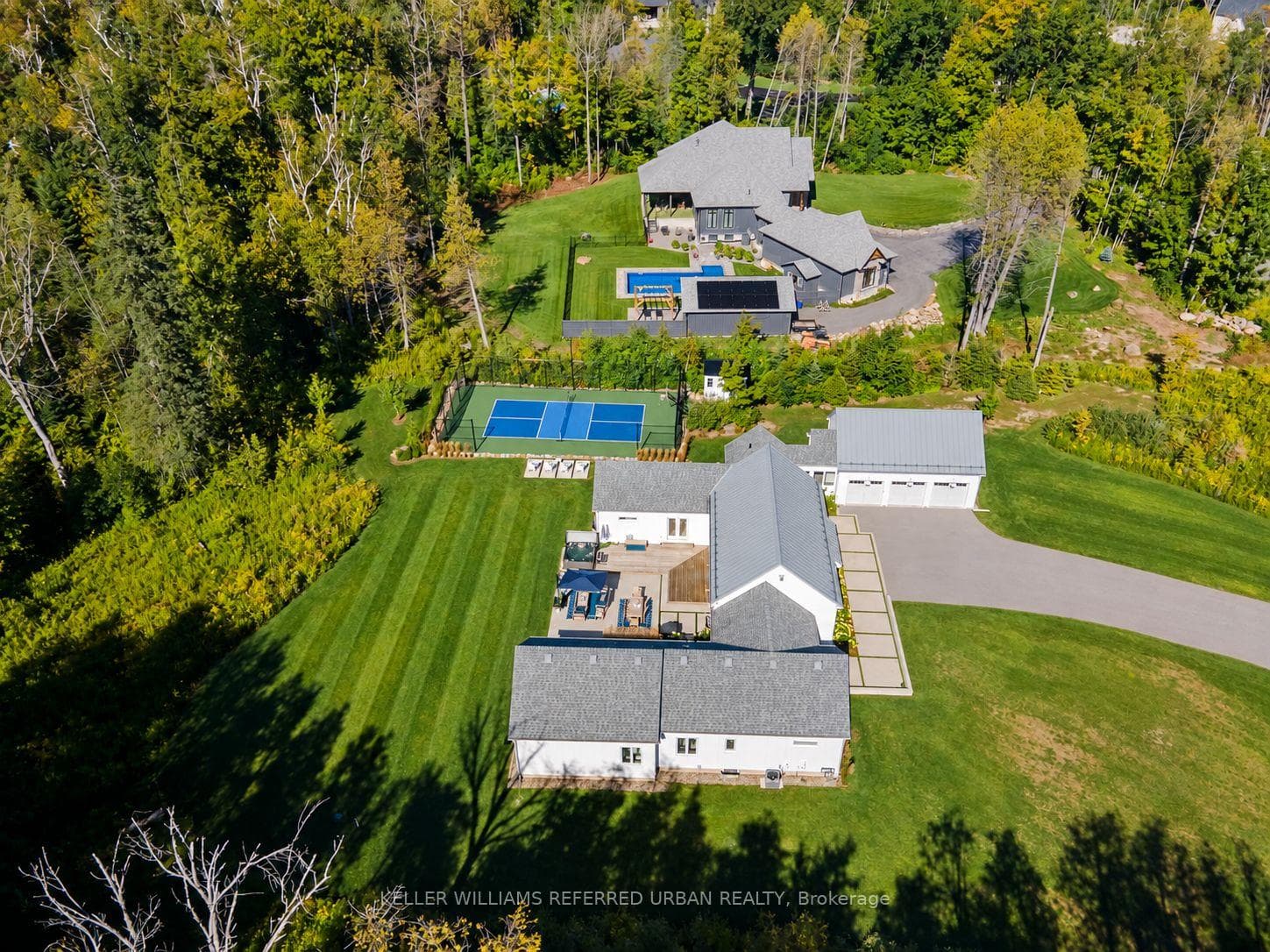 24 Windfield Drive W, Oro-Medonte, ON L0L 2L0