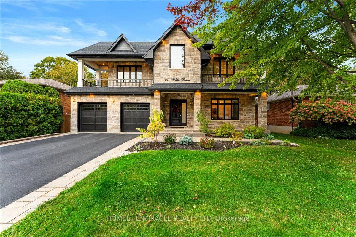 471 Willis Drive, Oakville, ON L6L 4V6