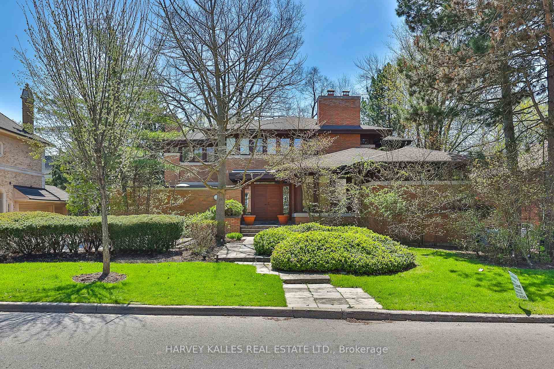 223 Hillhurst Boulevard, Toronto C04, ON M5N 1P3