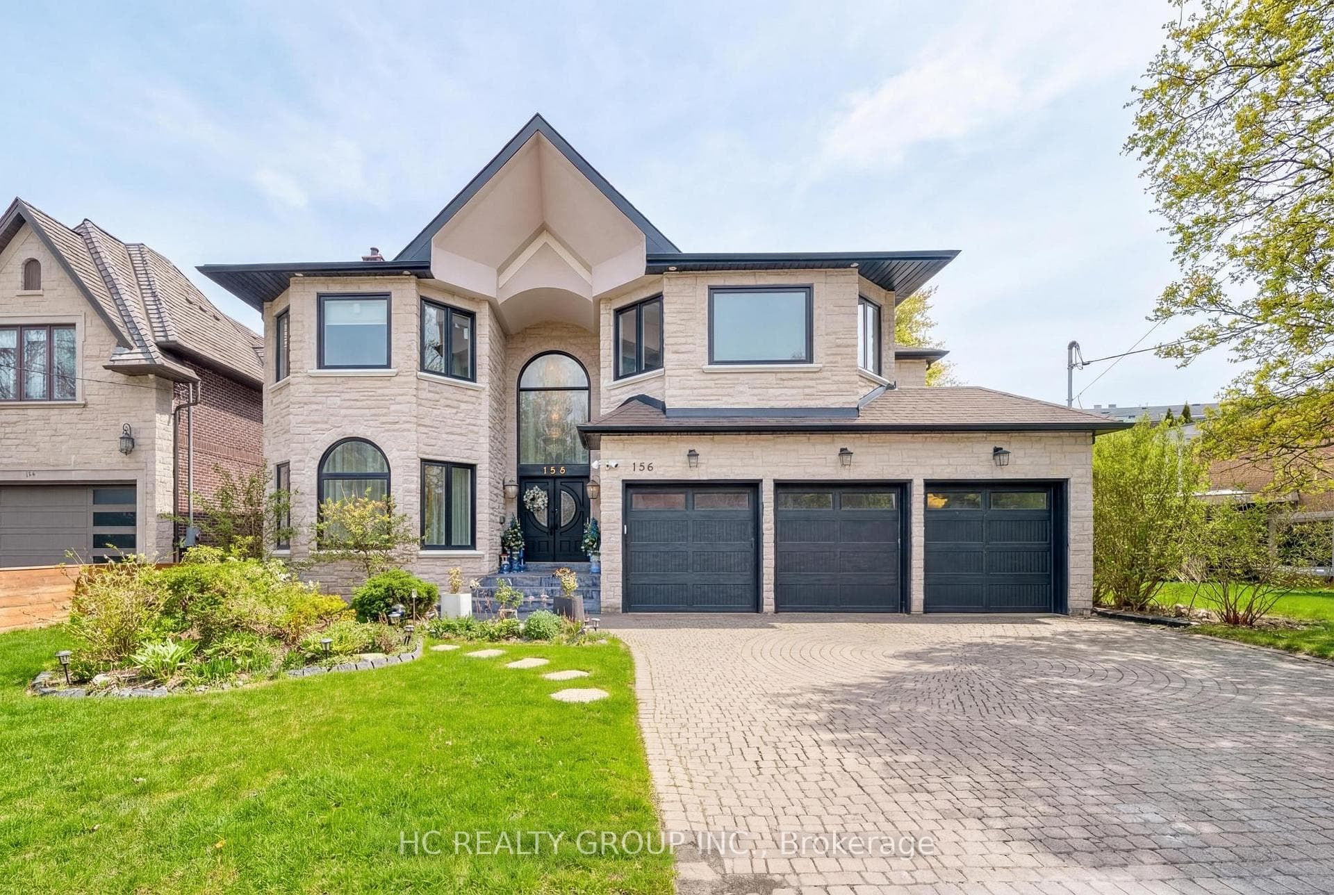156 Burbank Drive, Toronto, ON M2K 1P1
