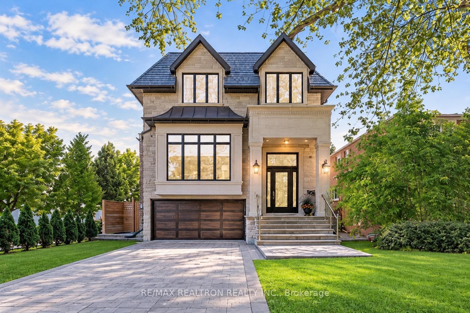 351 Mckee Avenue, Toronto, ON M2N 4E6