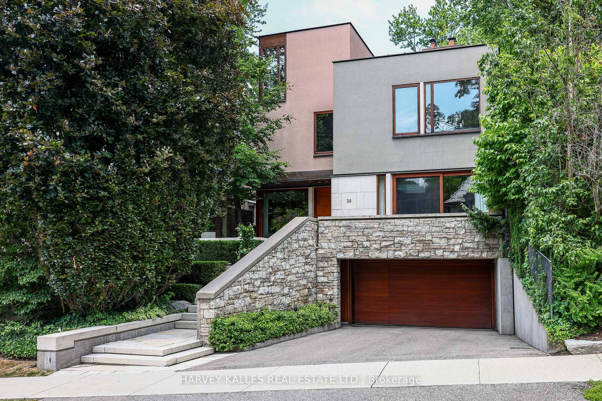 36 Millbank Avenue, Toronto, ON M5P 1S5
