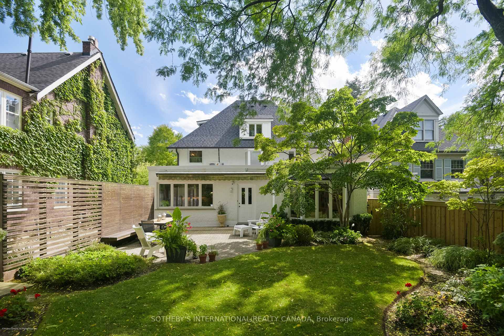 186 Rosedale Heights Drive, Toronto, ON M4T 1C9