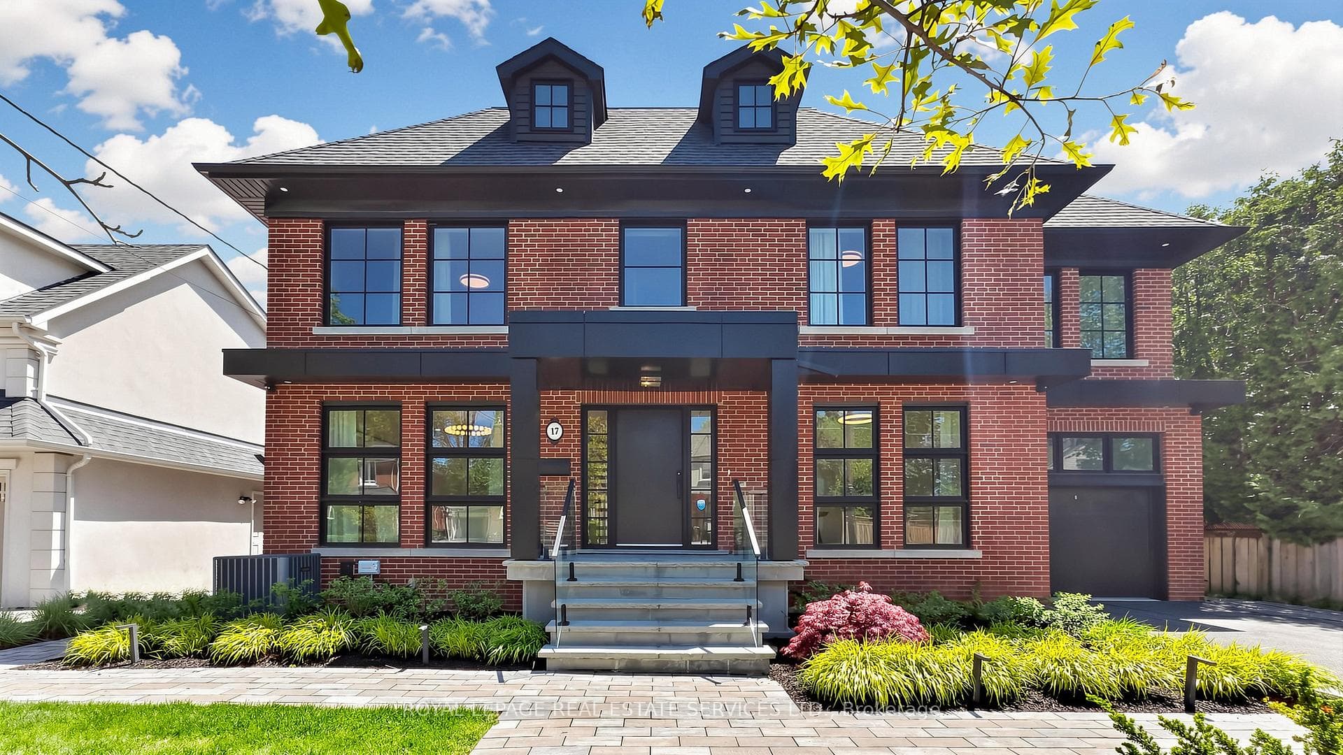 17 Romney Road, Toronto, ON M3H 1H1