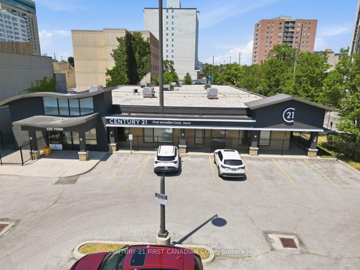 420 York Street, London East, ON N6B 1R1